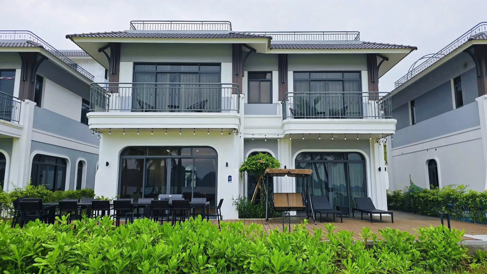 V3R02 Villa