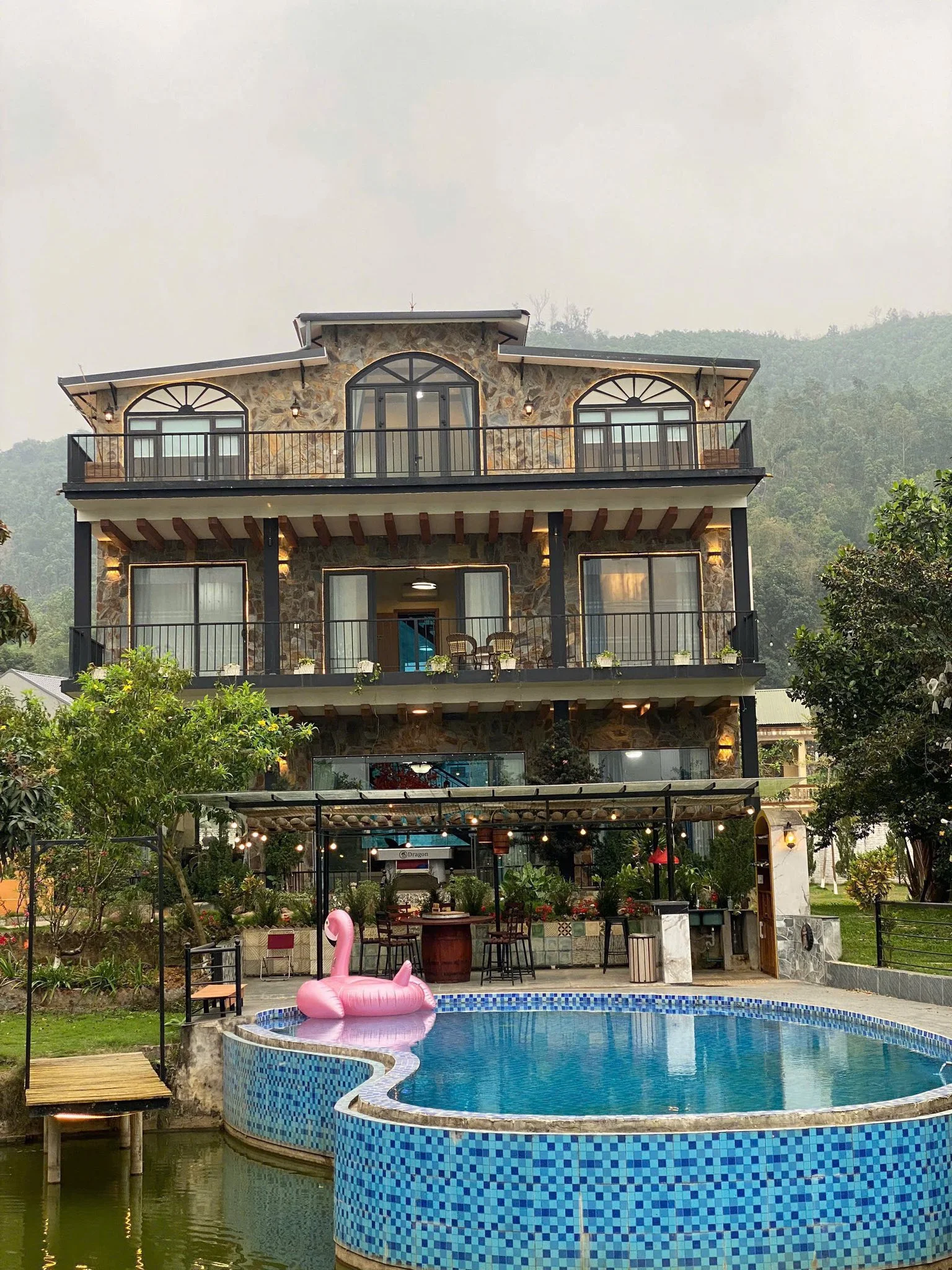 Queen Bee Villa - ảnh 2