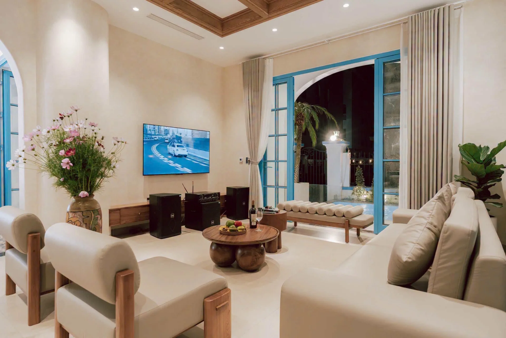 M212 Sunferia - ảnh 3