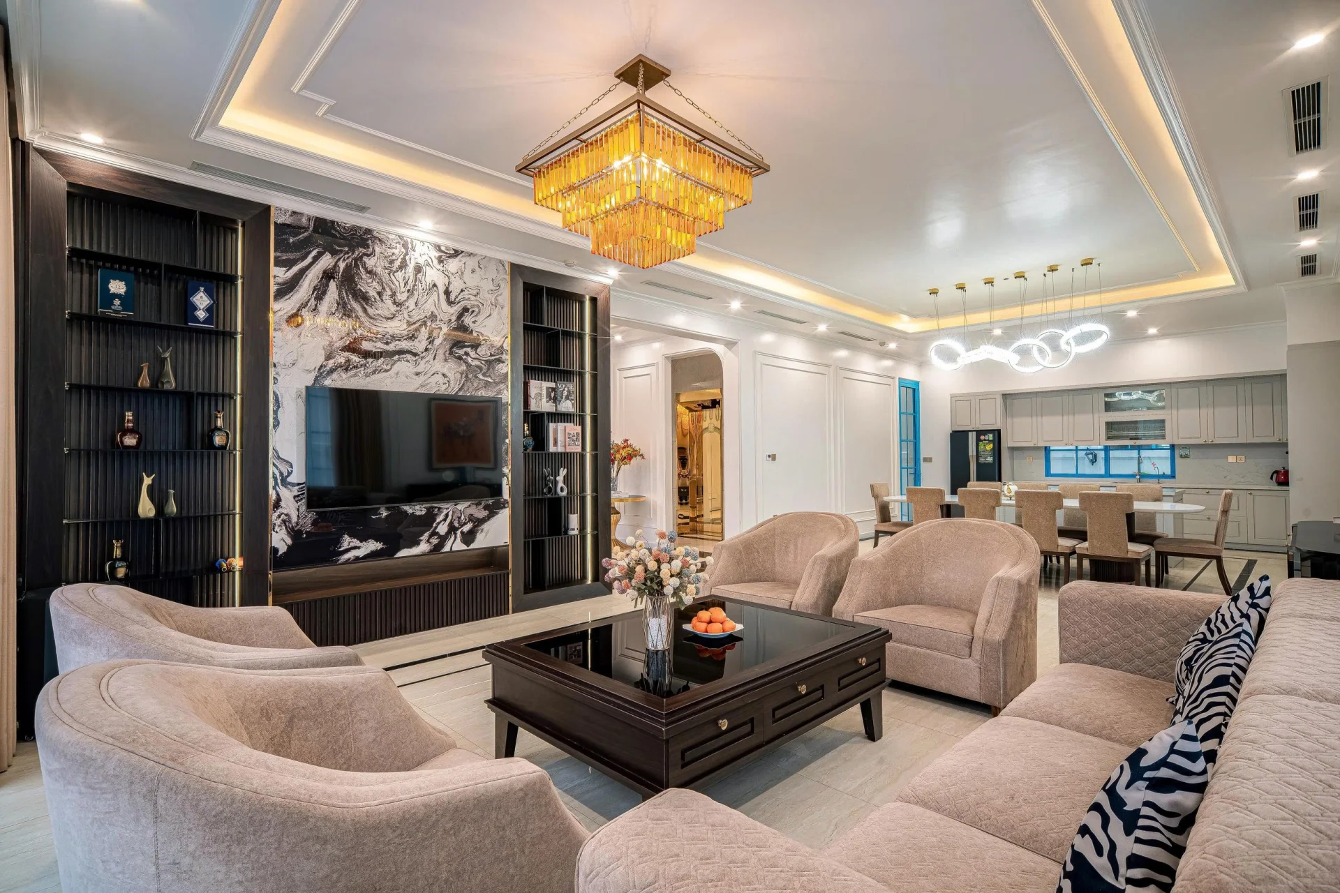 M230 Sunferia - ảnh 4