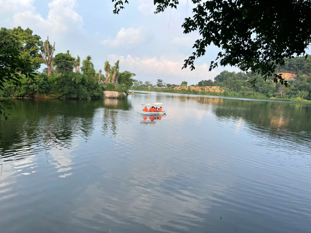 Holi Lakeside Villa - ảnh 3