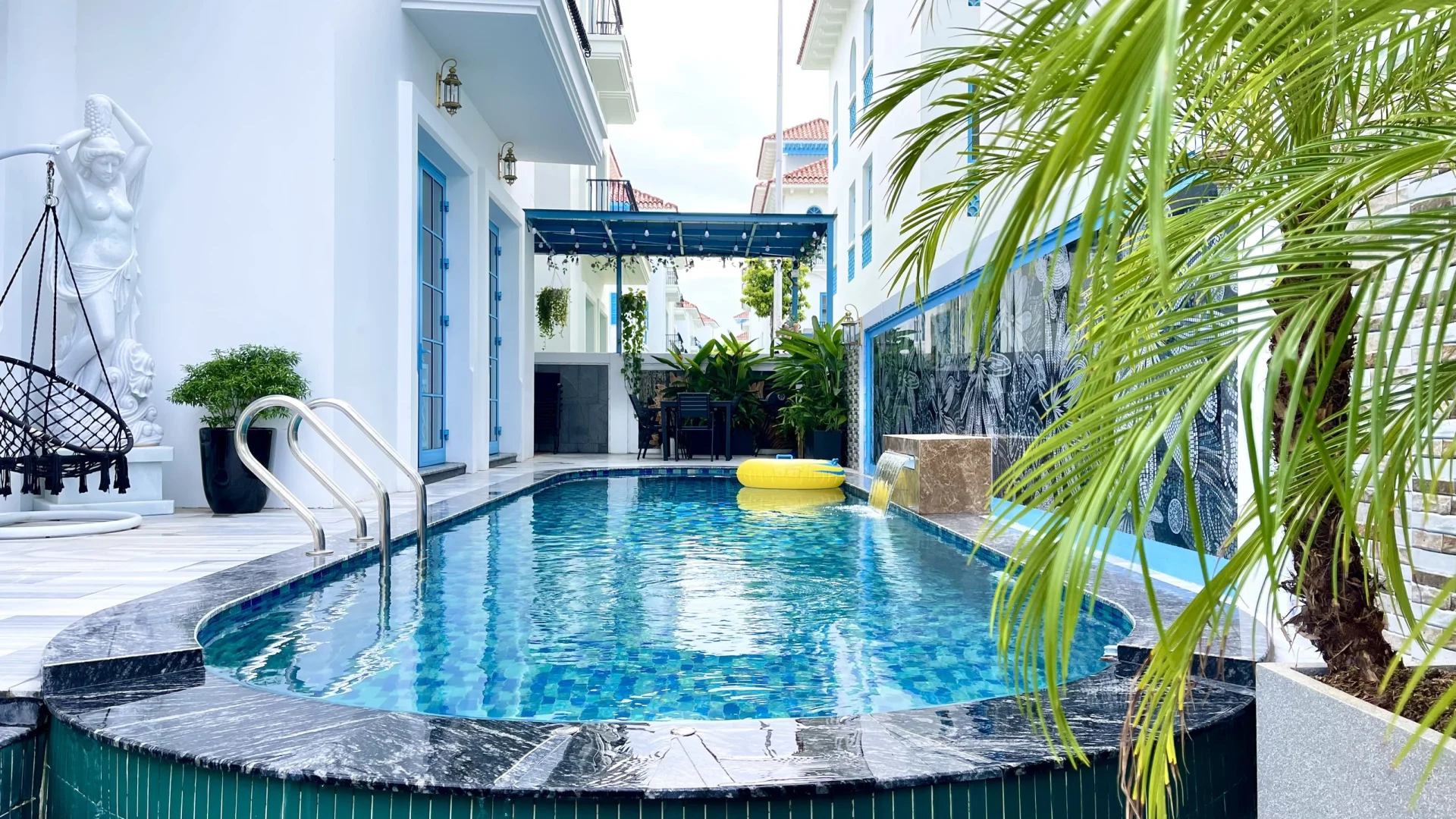 M618 Sunferia - ảnh 2