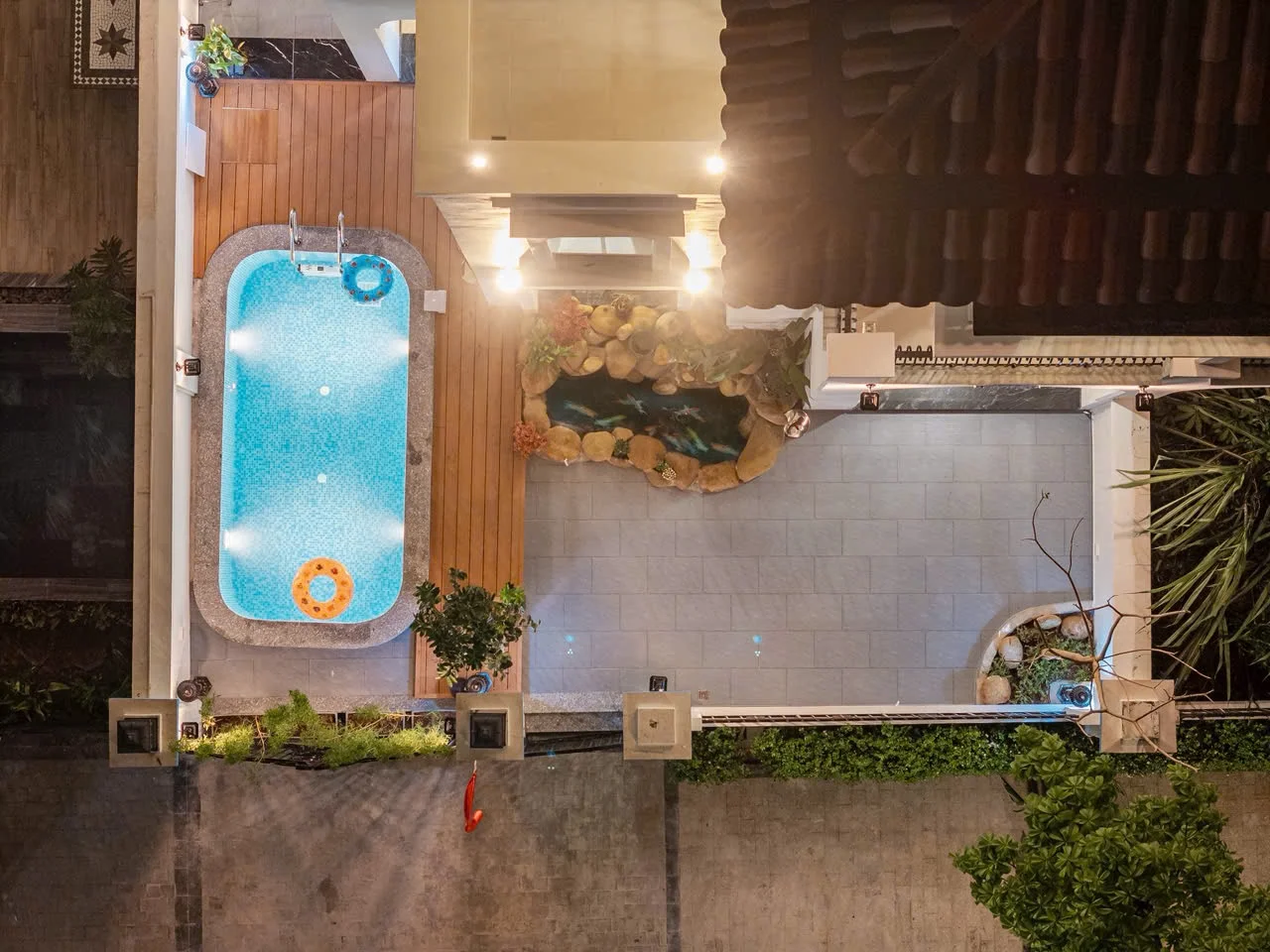 C610 Sunferia - ảnh 3