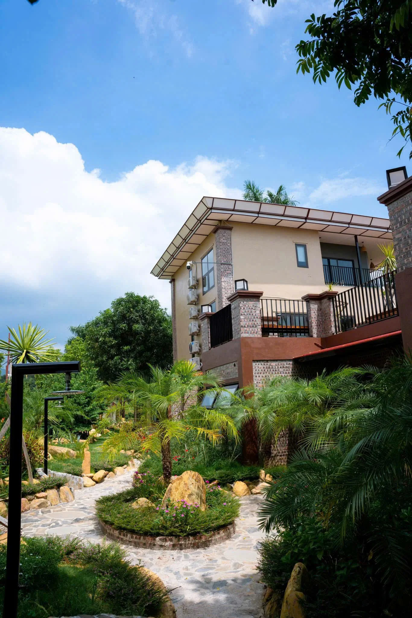 Nhà Sáng Villa - ảnh 2