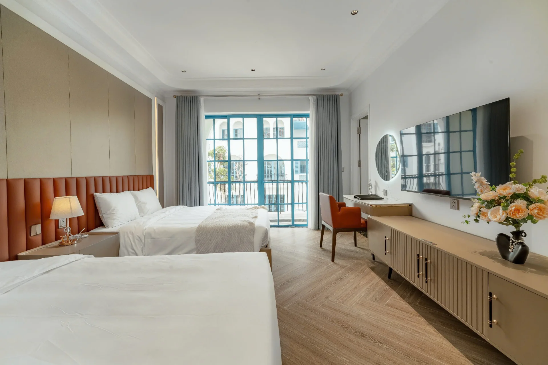 C729 Sunferia - ảnh 4