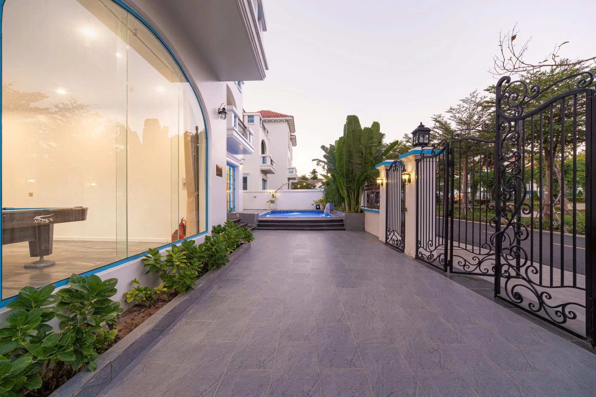 M230 Sunferia - ảnh 2