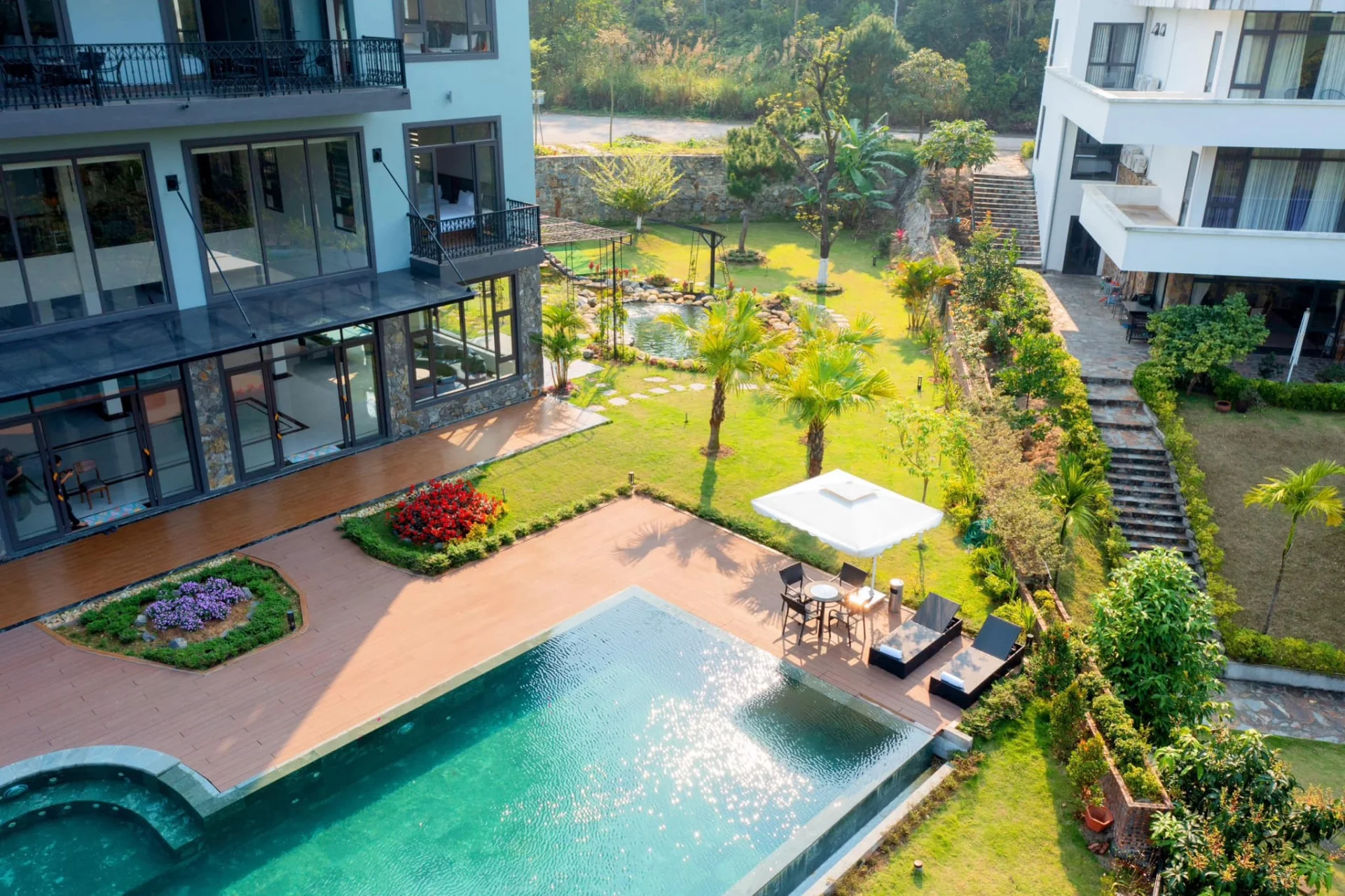 E42 Villa - ảnh 3